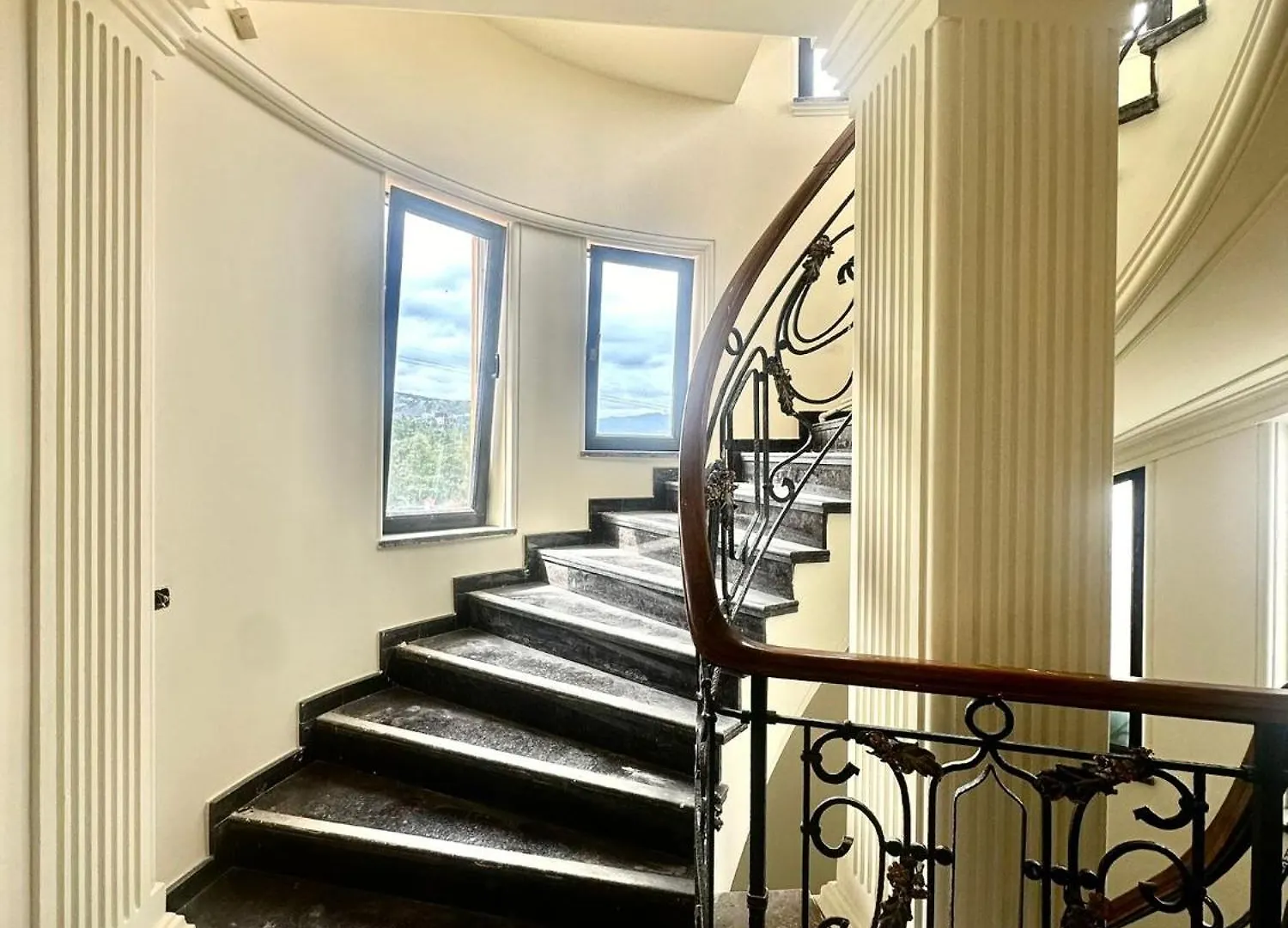 Central Park Apartment Tbilisi